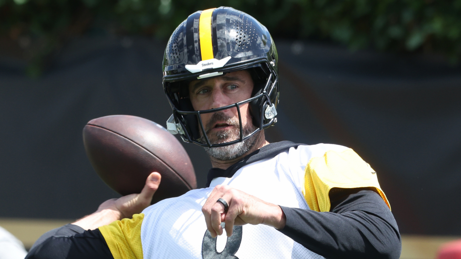 Ziggy Hood Makes Unusual Admission About Aaron Rodgers' Super Bowl XLV Win Over Steelers