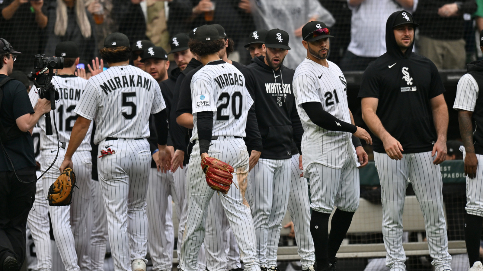 White Sox blow chance to clinch wild card, playoff spot with loss to Royals