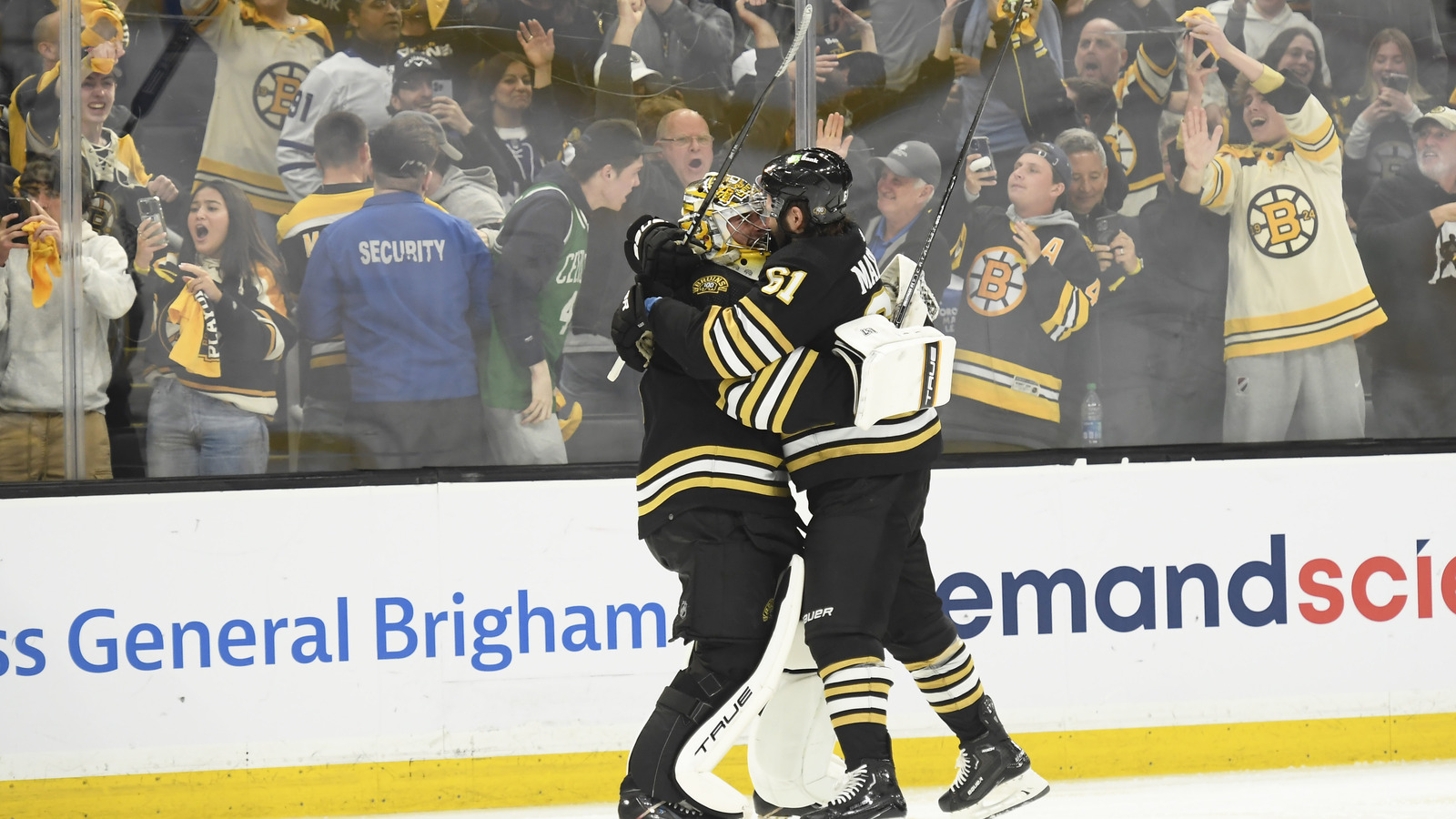 Uncle Pat? Maroon Would Love To Be A Bruins Mentor | Yardbarker