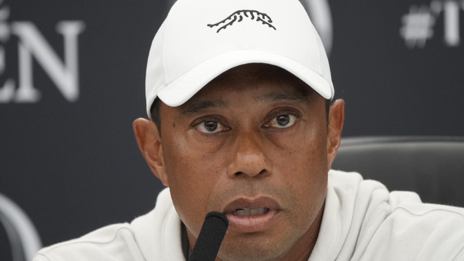 https://www.yardbarker.com/media/8/5/851794a4112b82e88eb756060b63d0da11f95825/thumb_16x9/tiger-woods---july-16-2024.jpg