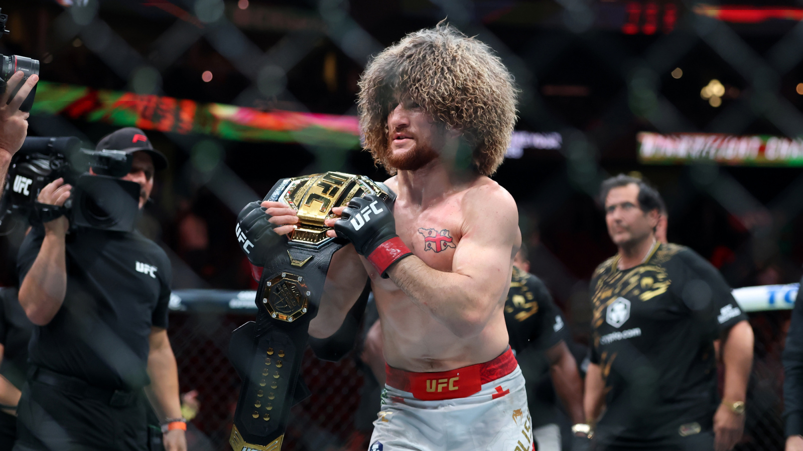Merab Dvalishvili Hopes to Train With Conor McGregor for His Potential UFC White House Outing