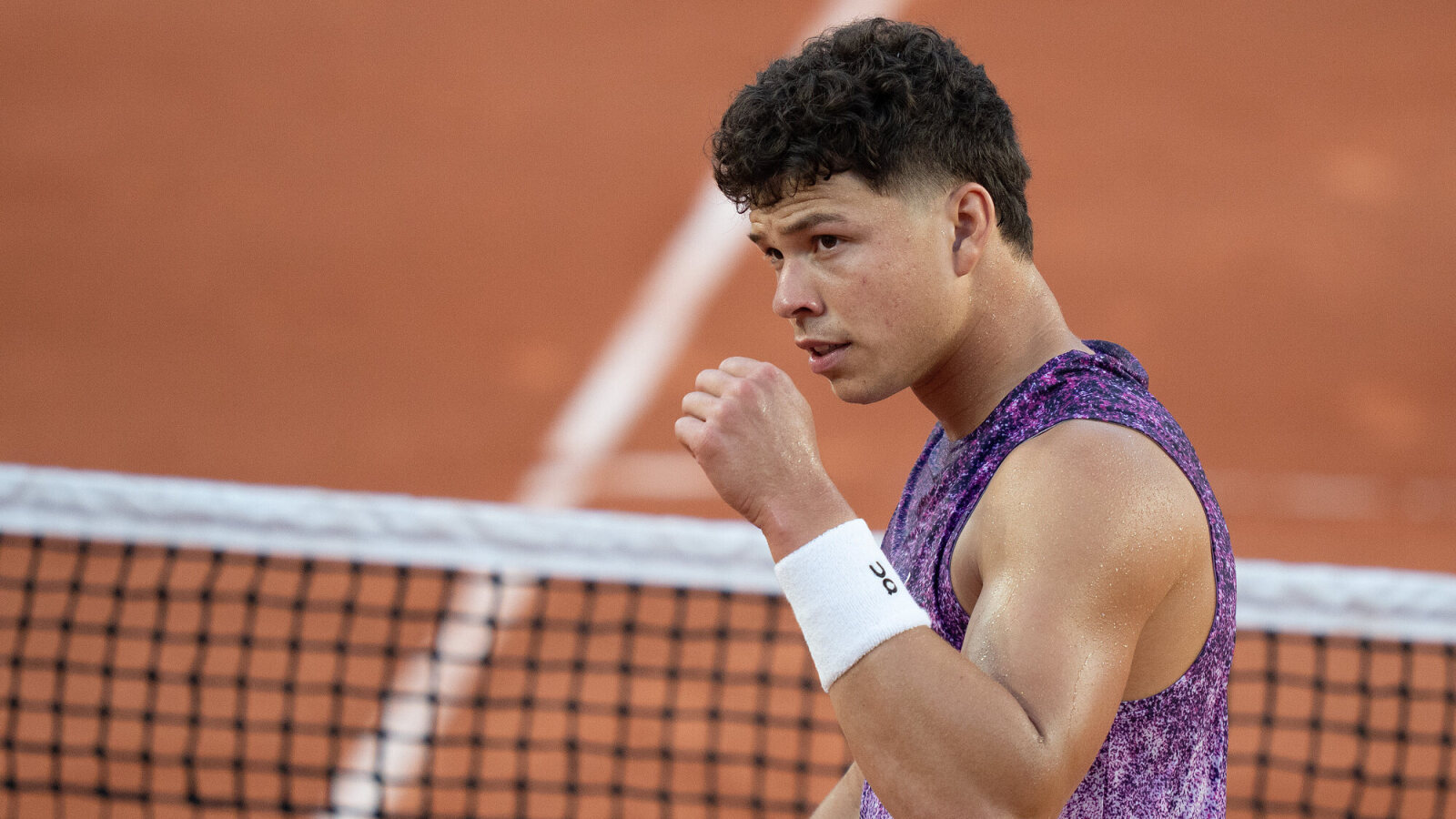 https://www.yardbarker.com/media/8/5/853dc121921cde22c19545067653d6955aaa69b9/thumb_16x9/shelton-fritzs-wins-american-mens-tennis-first-71.jpg?v=1