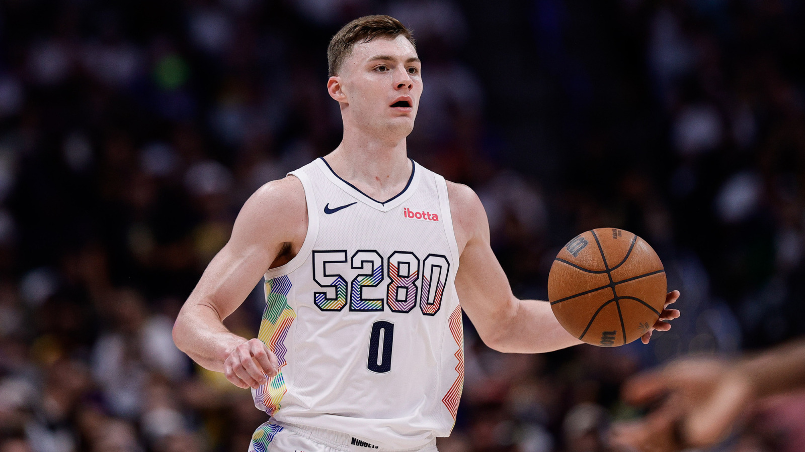 https://www.yardbarker.com/media/8/5/855eb0a25dfd031d333c6c845354c6ea97fff1a7/thumb_16x9/christian-braun-makes-nuggets-franchise-history.jpg?v=1