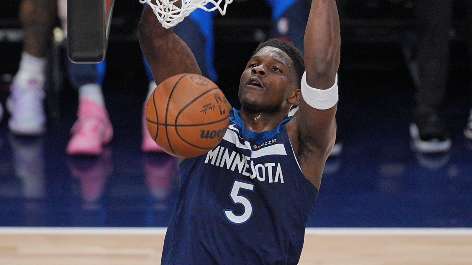https://www.yardbarker.com/media/8/5/856e864aee714700a169a564a2d8e766ad890de6/thumb_16x9/timberwolves-anthony-edwards-puts-on-show-game-3.jpg?v=1