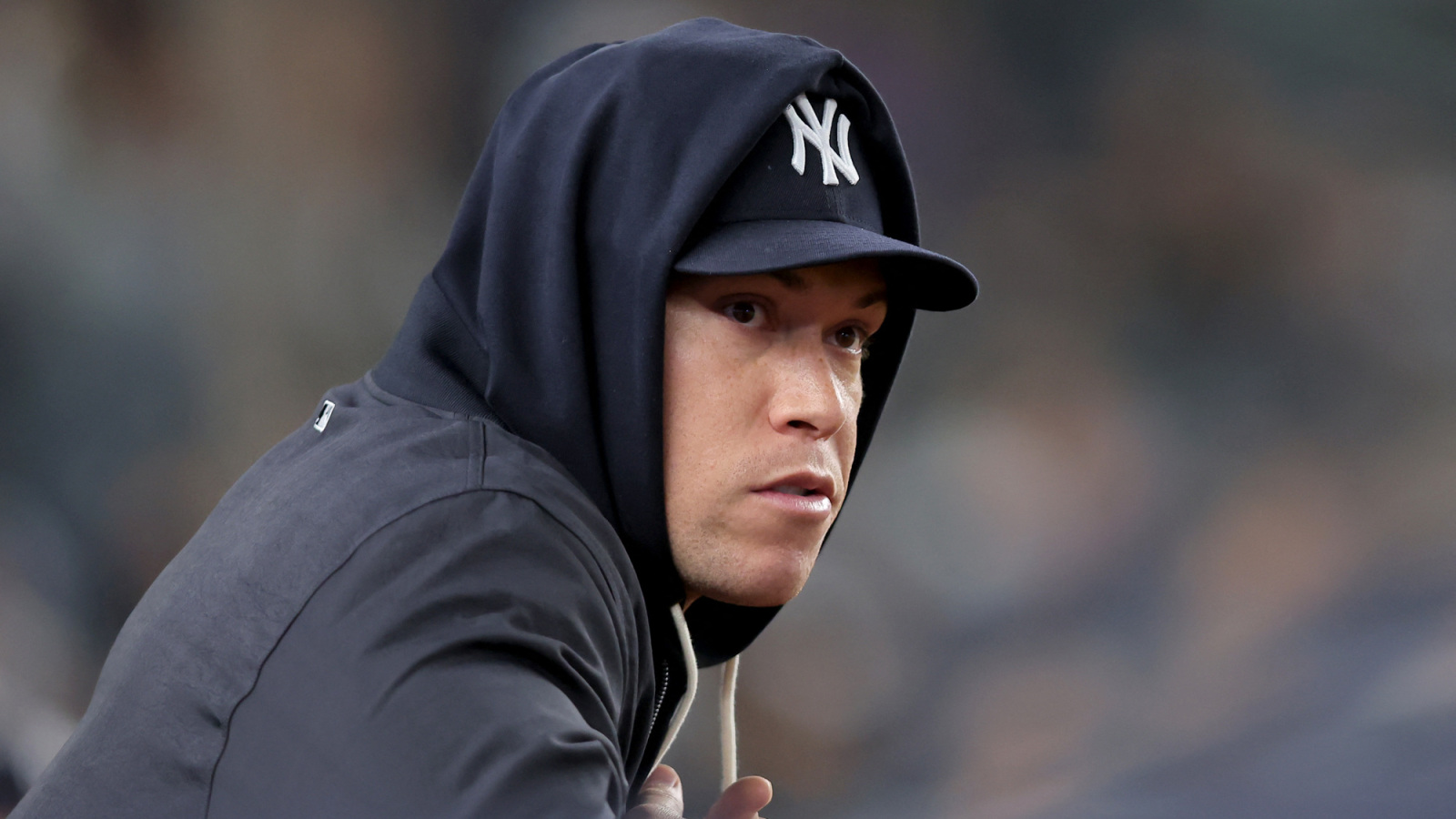 https://www.yardbarker.com/media/8/5/85775d7c57b23ce2be031d51f3d51243492acb49/thumb_16x9/yankees-aaron-boone-shares-concerning-aaron-judge.jpg?v=1
