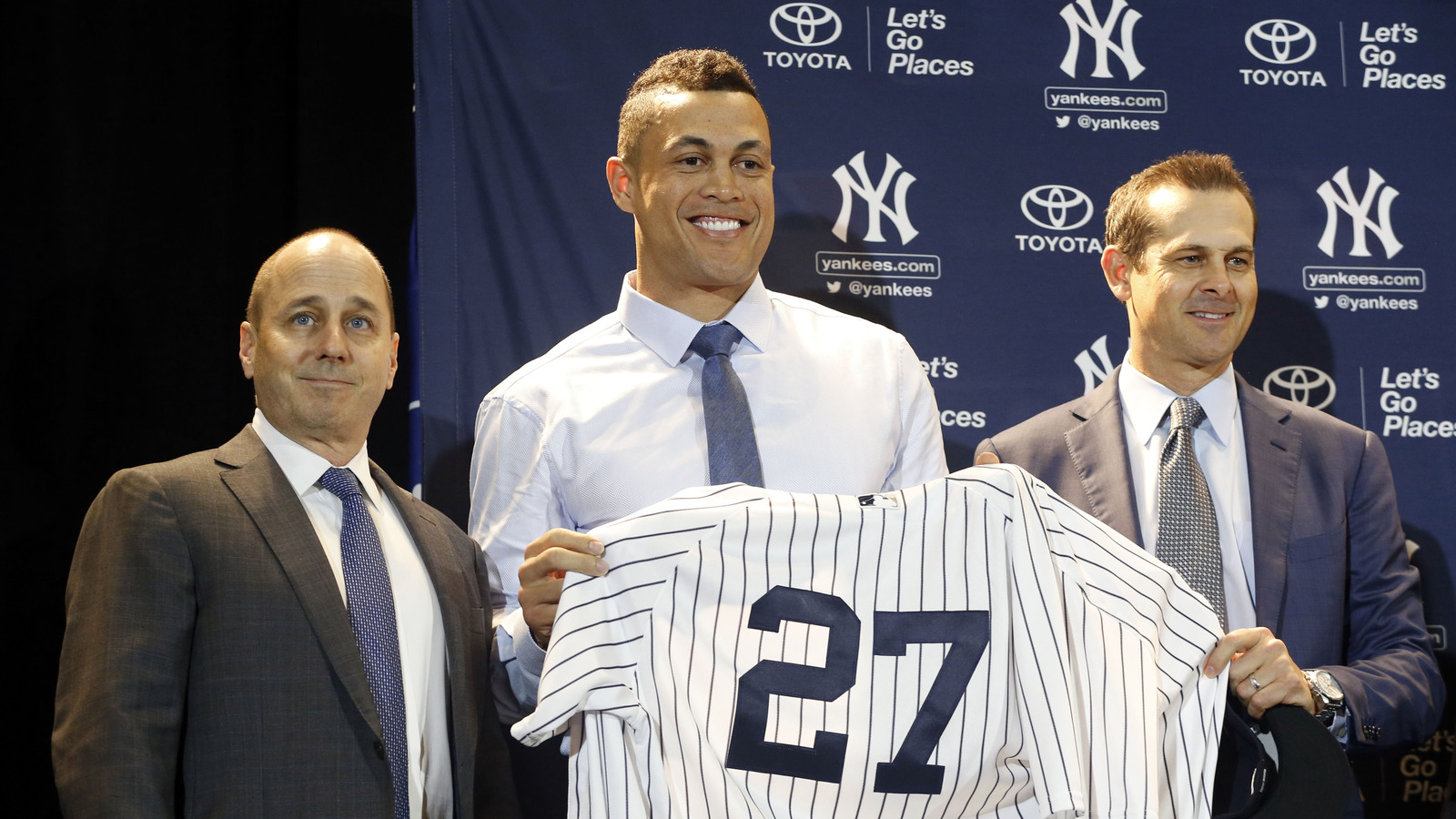Giancarlo Stanton Shares Great Meme On Christmas Yardbarkercom