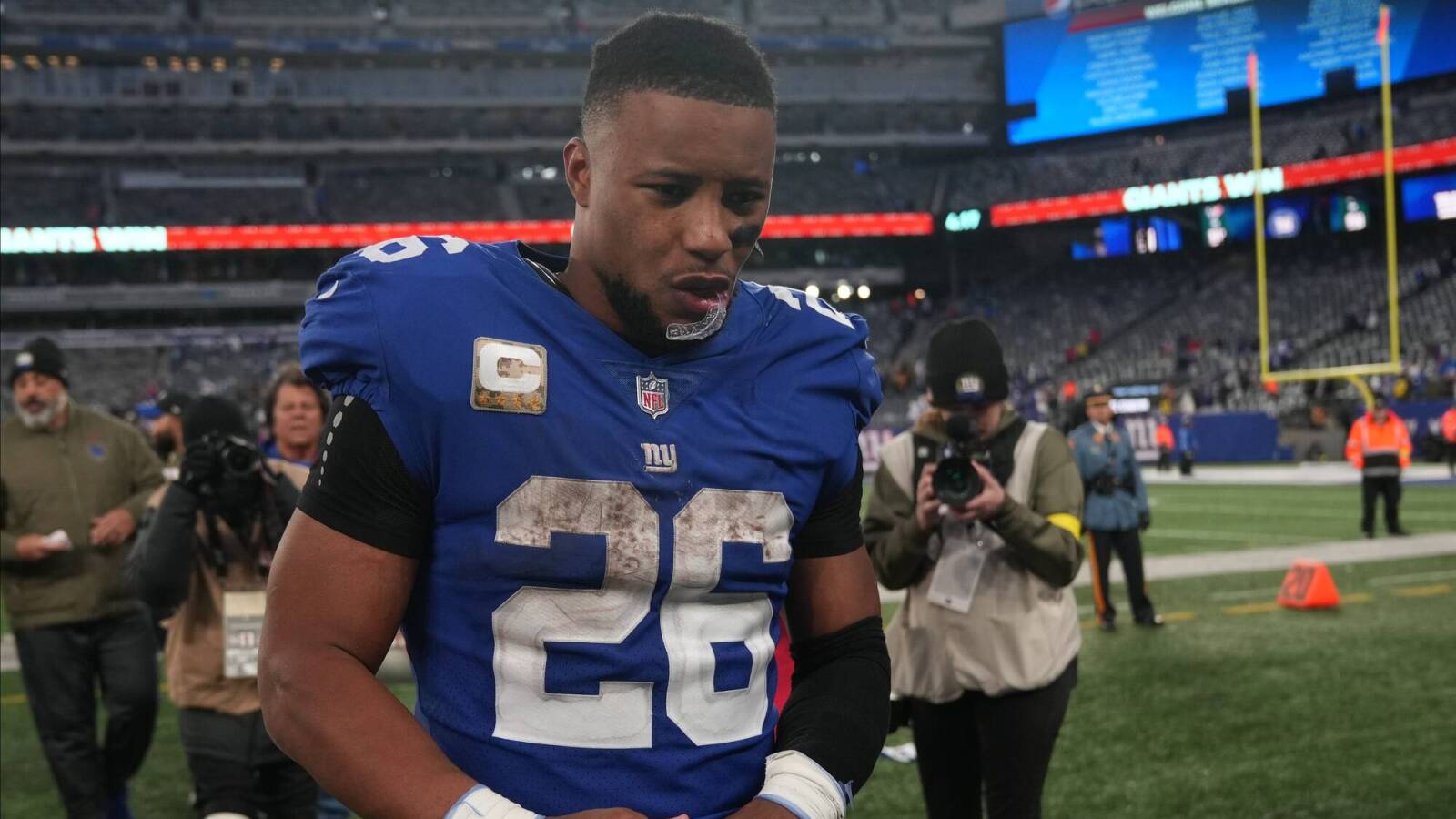 Banged-up Giants must rely on run game to win 'Beckham Bowl' - Vimarsana News