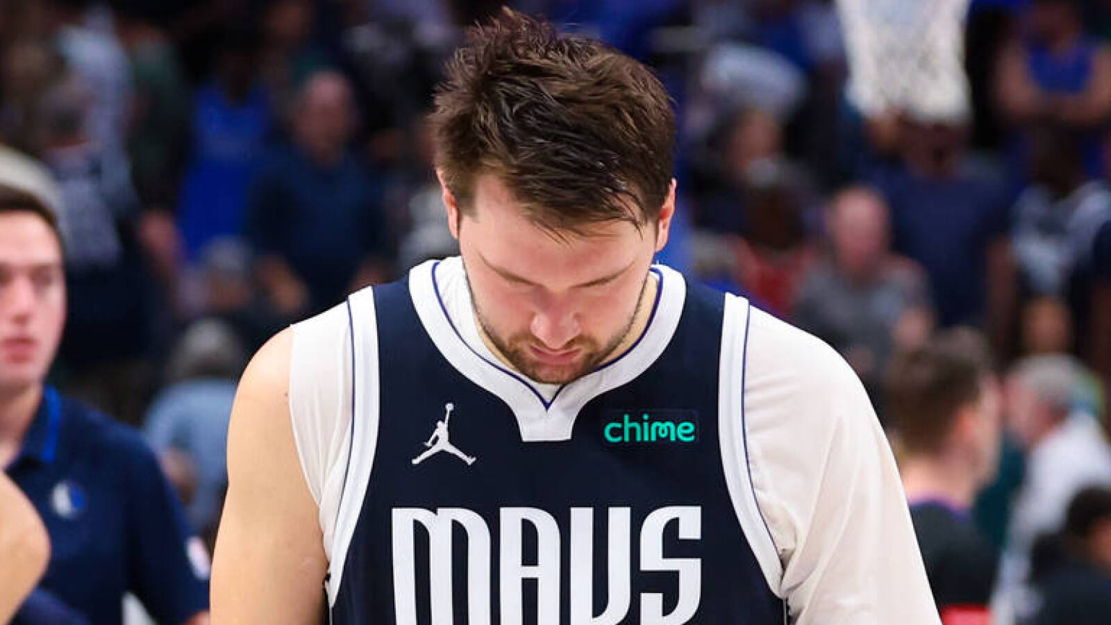 Mavs’ Luka Doncic Feels He’s ‘Letting Down’ Kyrie Irving Against Clippers