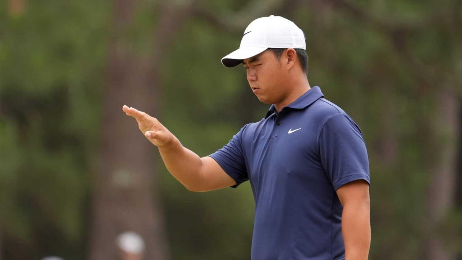Tom Kim, on brink of 22, shoots 62 to lead Travelers