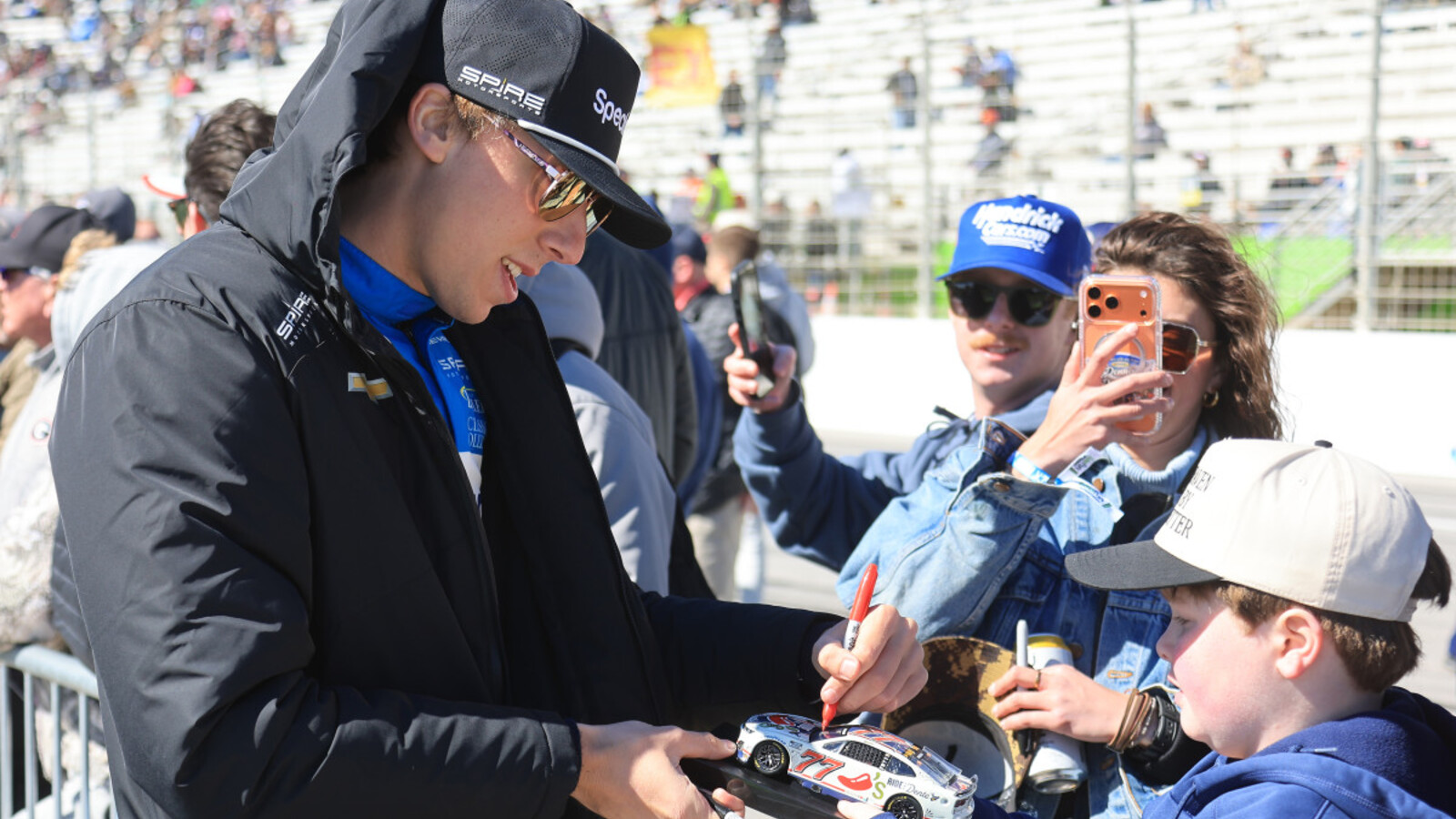Kevin Harvick Would 'Send a Message' to Carson Hocevar for Aggressive ...