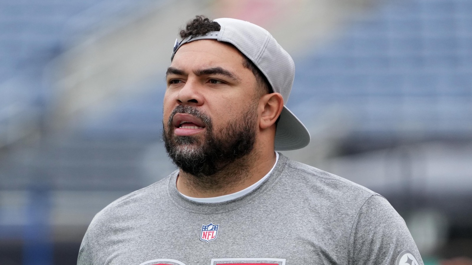 https://www.yardbarker.com/media/8/8/881b0a9d3a0a7505af376ea0bc01c6721075d9d2/thumb_16x9/cameron-heyward-sends-warning-steelers-amid-tj.jpg?v=1