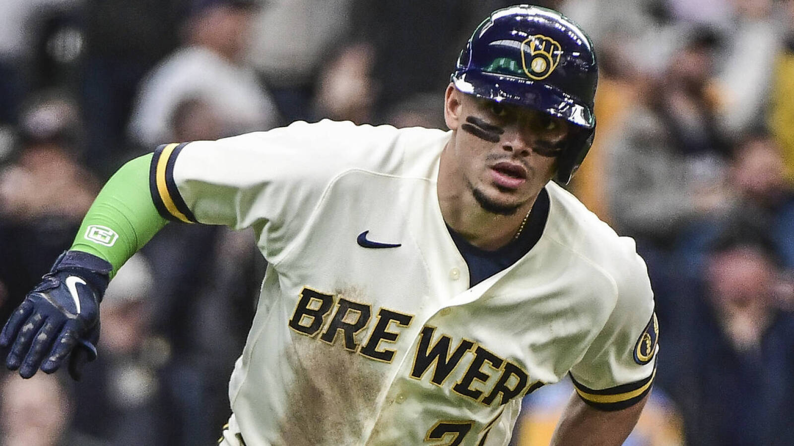 Brewers place SS Willy Adames on IL with high-ankle sprain