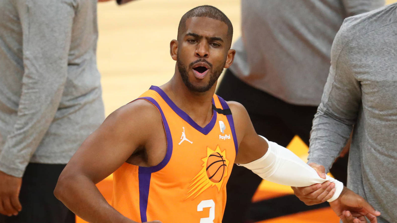 Report: Chris Paul tests positive for COVID-19 - News Farras