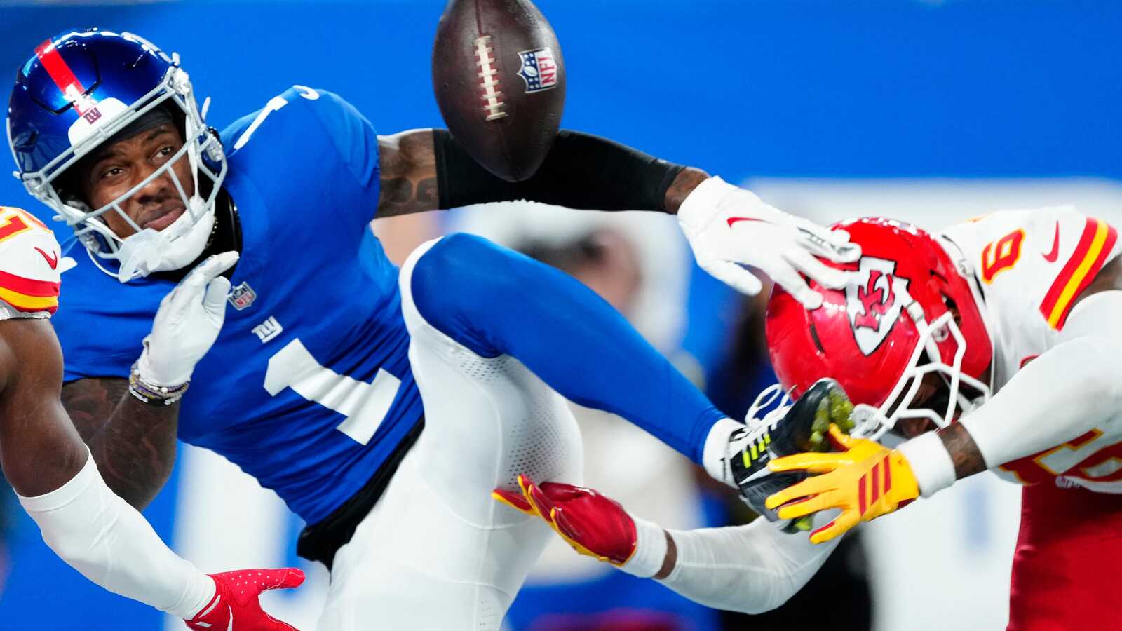 https://www.yardbarker.com/media/8/9/891a97374a749570b1c95fdea9e4bf2e25202f5a/thumb_16x9/trade-deadline-moves-new-york-giants.jpg