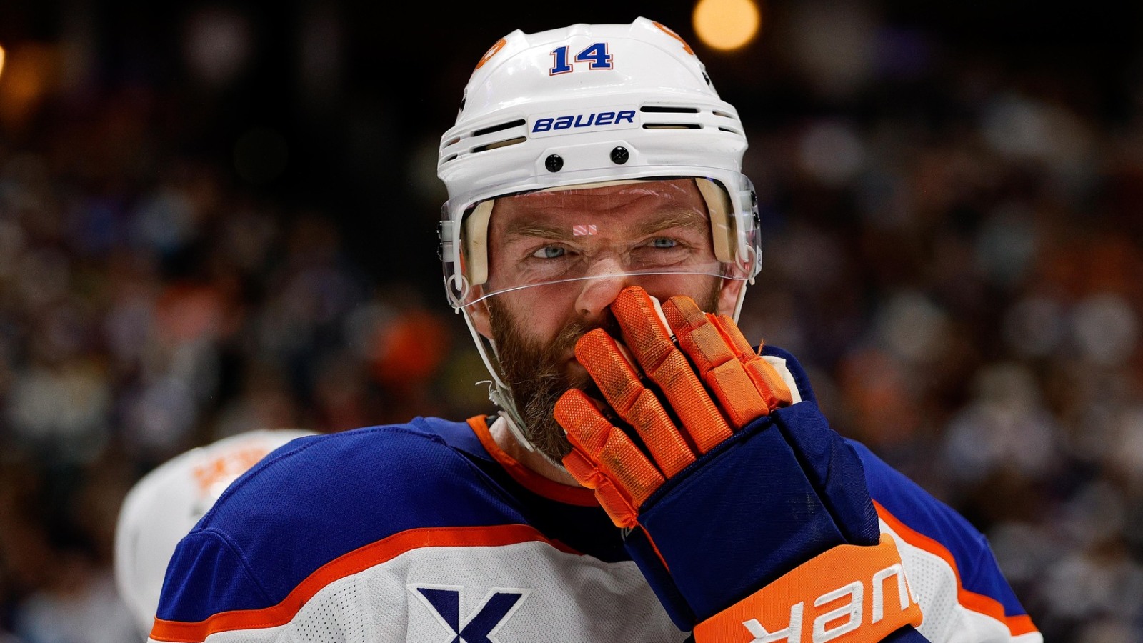 https://www.yardbarker.com/media/8/9/895985696e4032984a6e9fb108ce93951b91a3f3/thumb_16x9/oilers-coach-offers-positive-injury-update-on.jpg?v=1