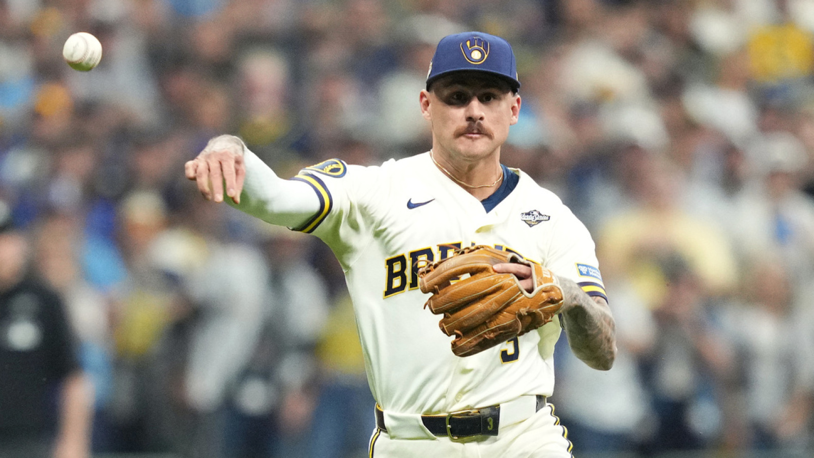 Brewers' Joey Ortiz's throwing error sparks Rays' 12th-inning rally in Game 4 of World Series