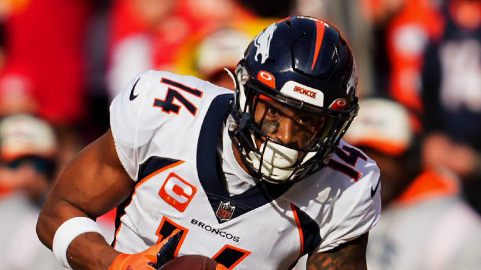 Chiefs benefit from bad offensive PI call in win over Broncos - Vimarsana News