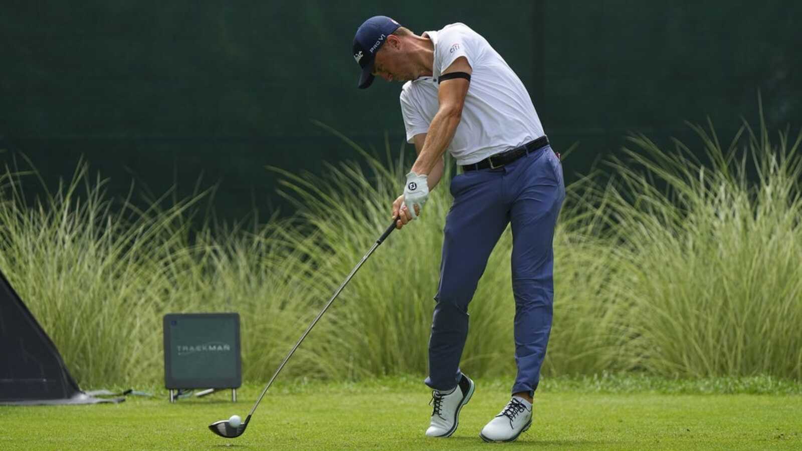Justin Thomas takes early lead at Open Championship