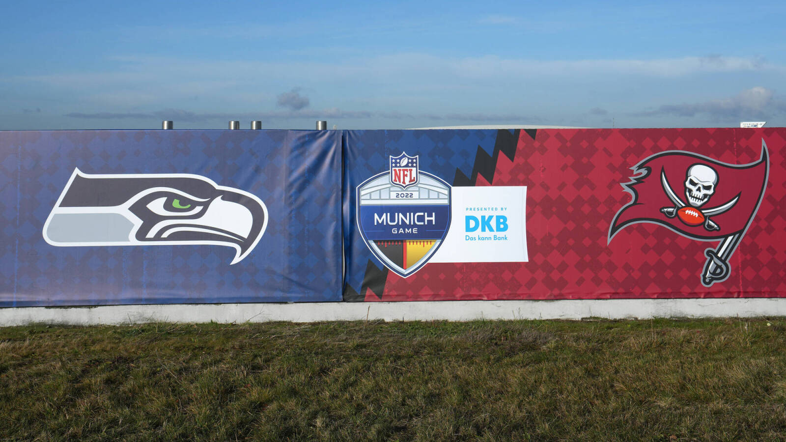 Five crazy things about the Seahawks-Buccaneers game in Germany