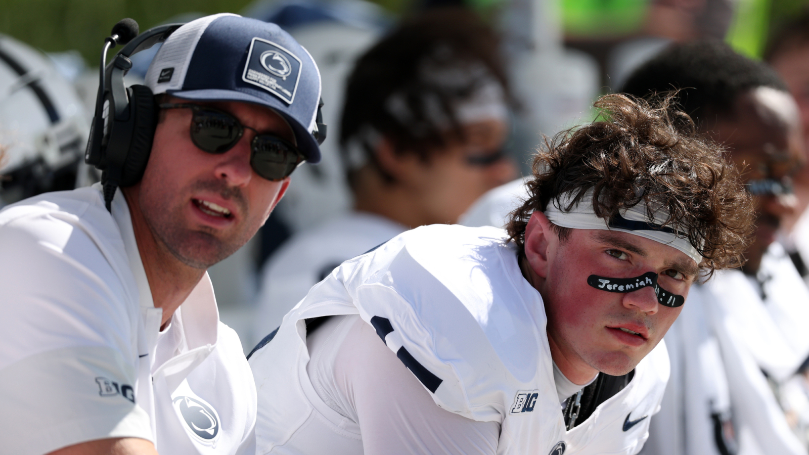 https://www.yardbarker.com/media/8/a/8a3eff8084777e3304420c82f86d89a113354b05/thumb_16x9/cfb-playoff-hopes-penn-state-texas-already-on.jpg?v=1