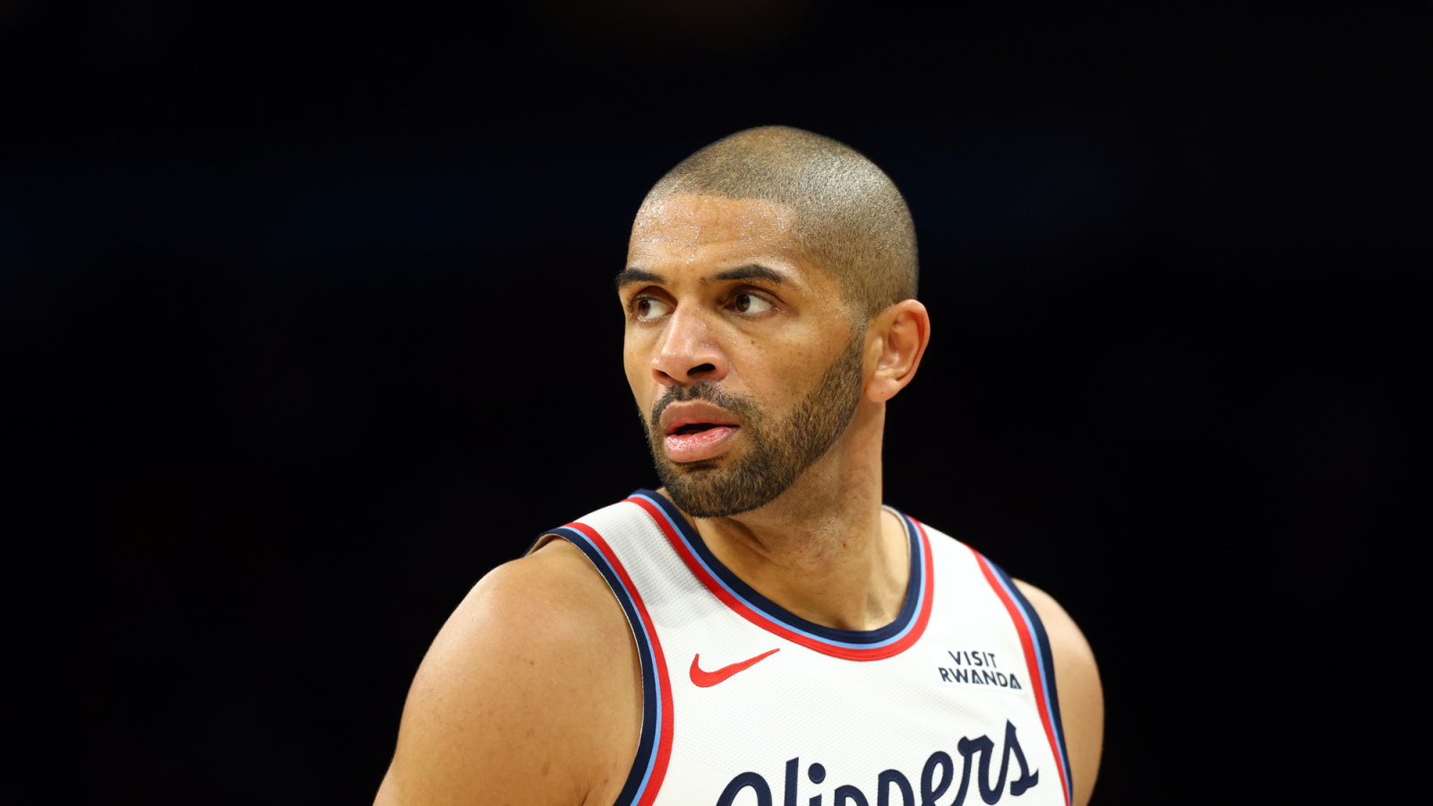 https://www.yardbarker.com/media/8/a/8abcde93d5fd287a040593cec9c39f5d8a1eaad9/thumb_16x9/three-free-agents-sense-cavaliers.jpg?v=1