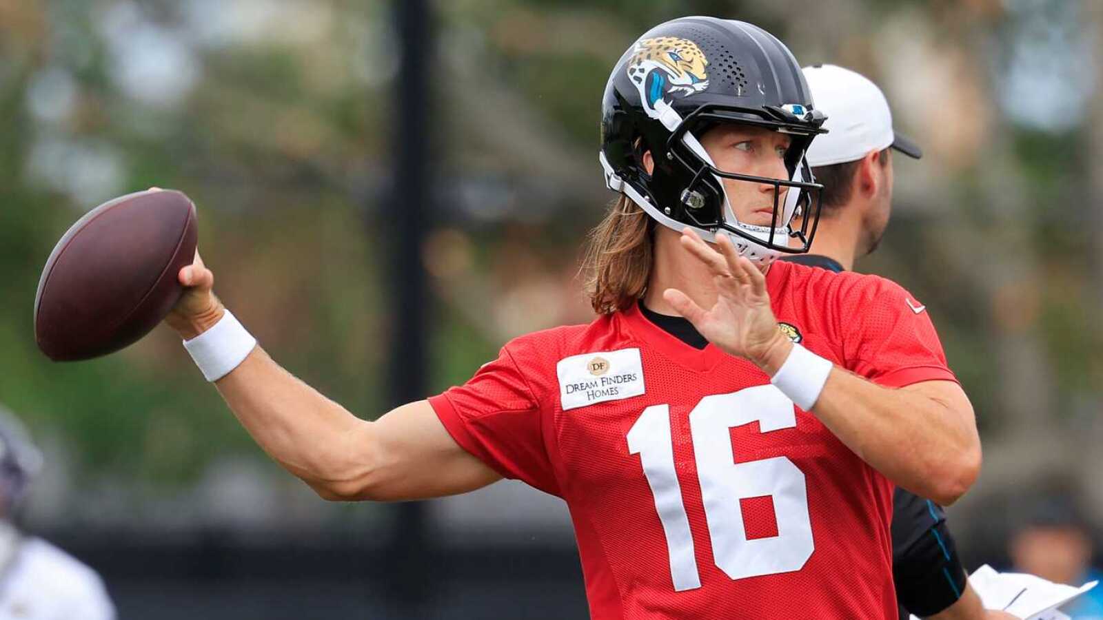 Jaguars and Bears Face Diverging Expectations for 2026 NFL Season