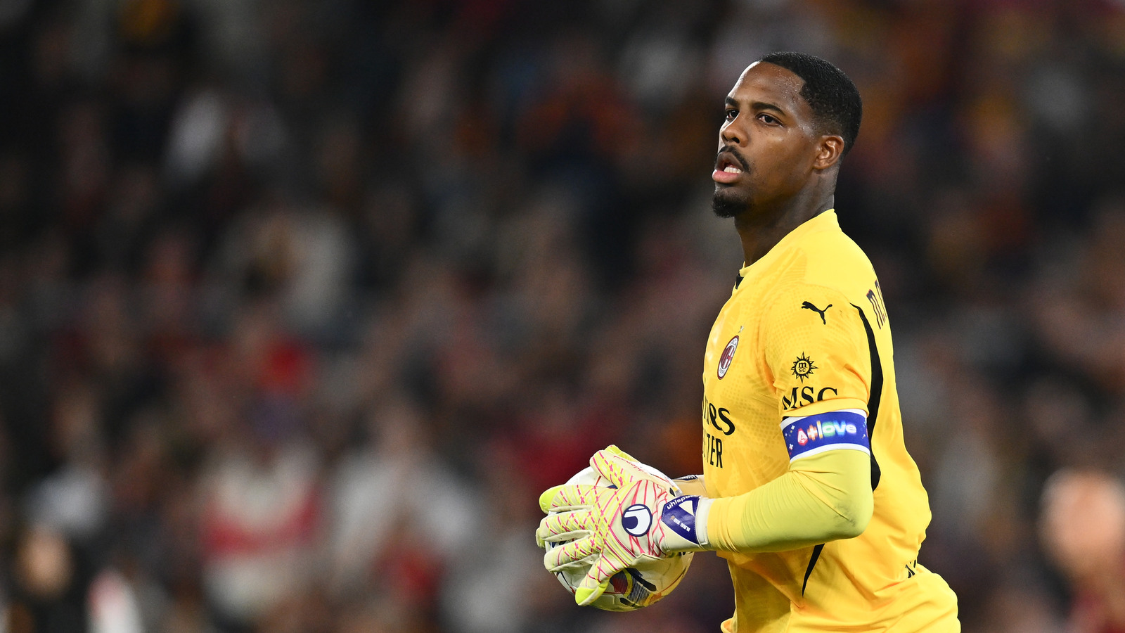 Five goalkeepers named on Chelsea’s summer shortlist by Blues insider ...