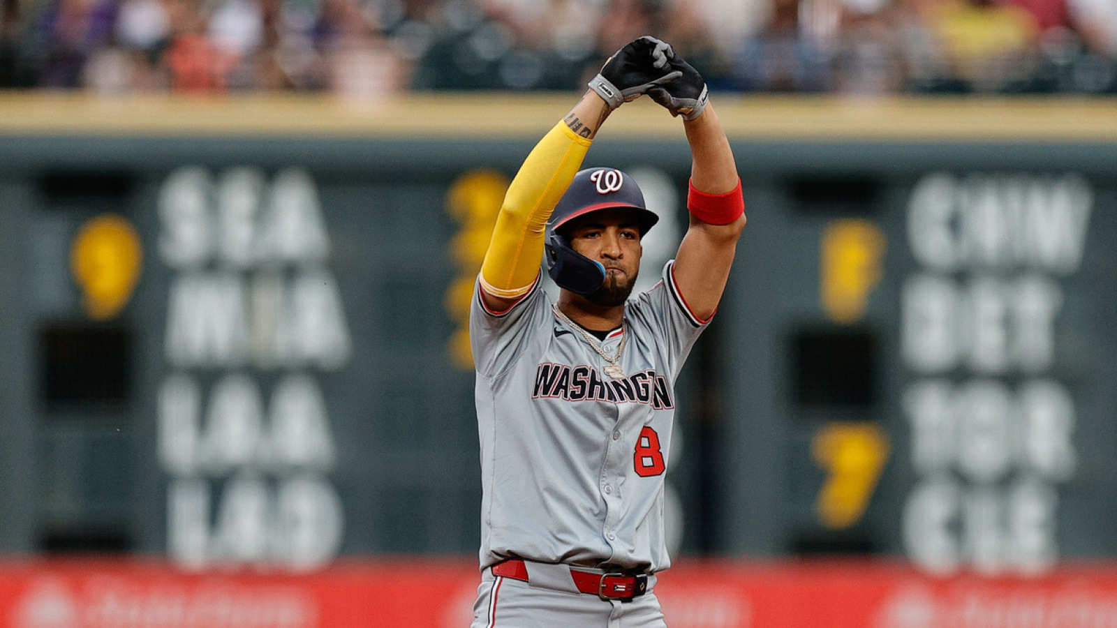 Braves reunite with an old friend amid a flurry of roster moves ...