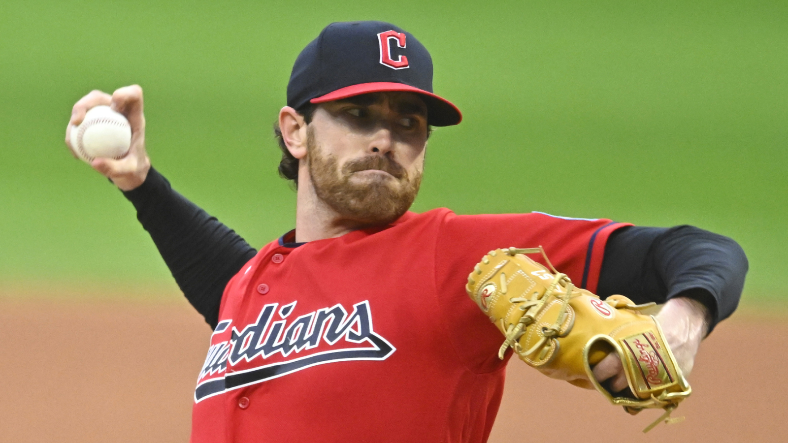 https://www.yardbarker.com/media/8/b/8b6e0010dc7f741bb0e19a2a0650f2d2c6d5c262/thumb_16x9/report-former-cy-young-winner-draw-significant.jpg?v=1