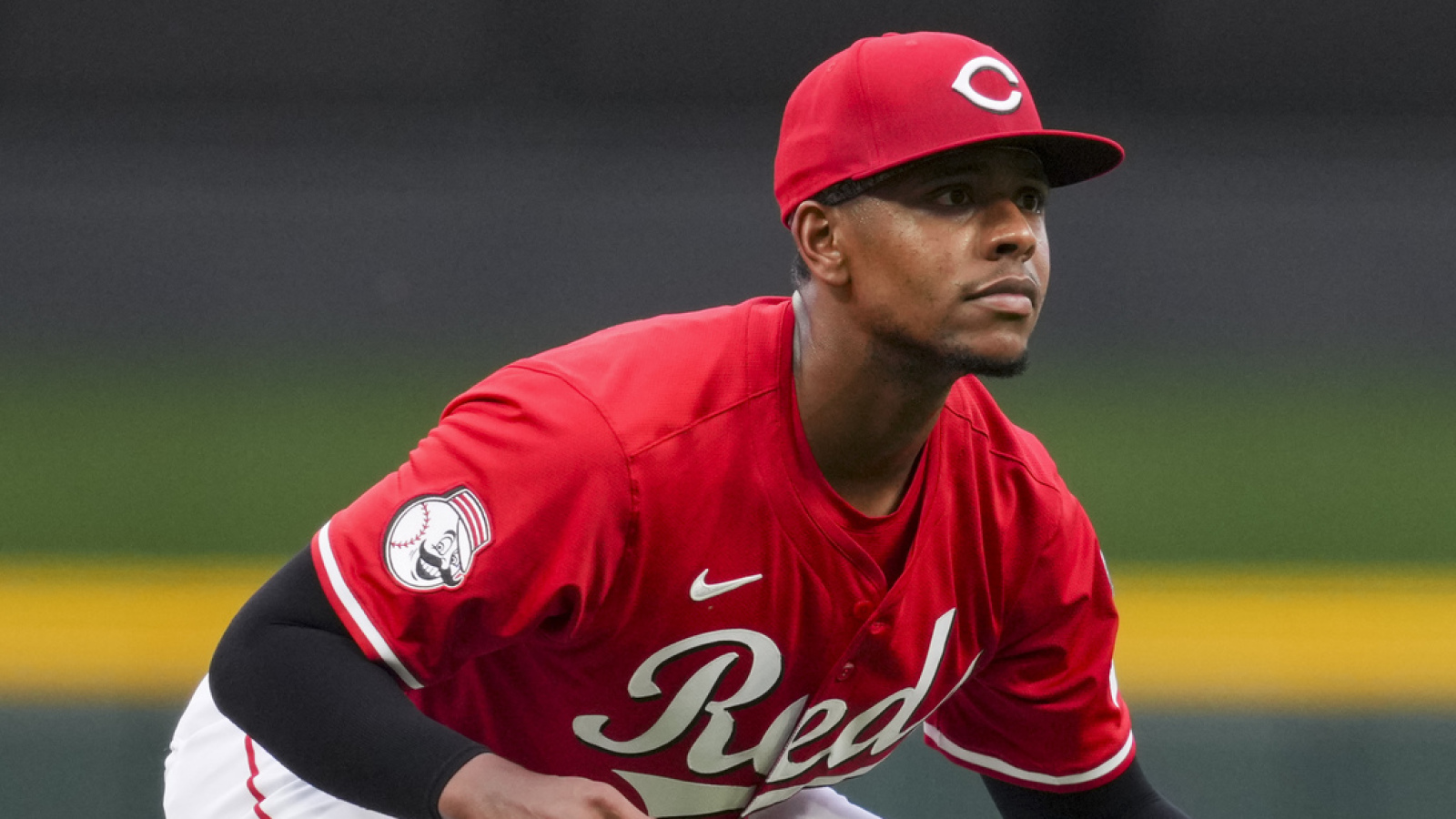 https://www.yardbarker.com/media/8/b/8b70f1a528ed5dee24001f63e9727df7e17e78dc/thumb_16x9/three-confusing-mlb-trade-deadline-deals.jpg?v=1