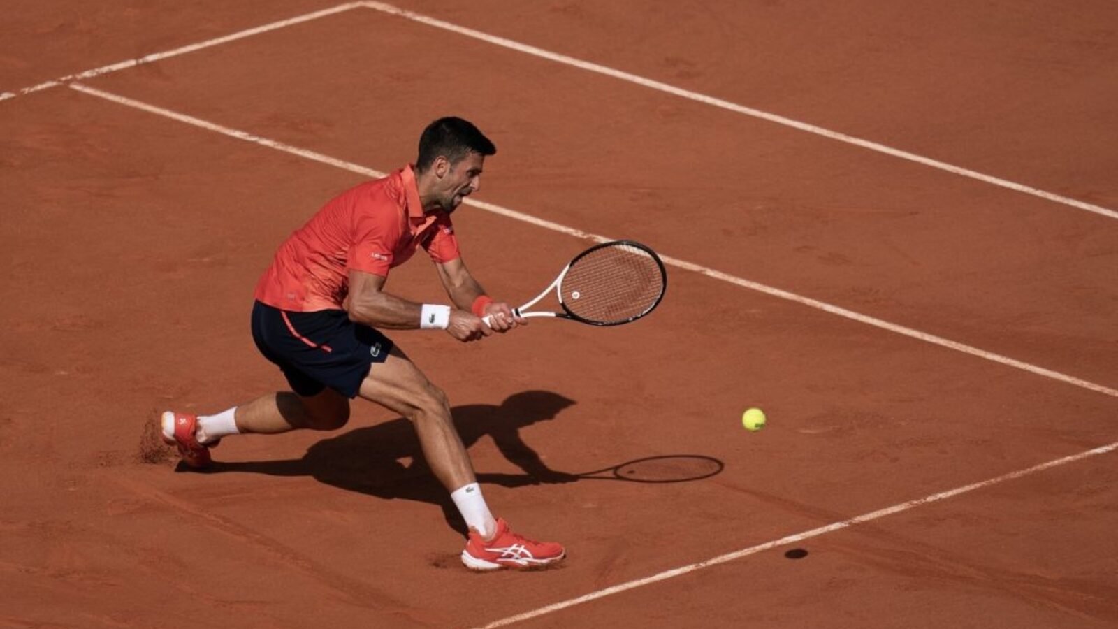 French Open Day 5 Men’s Recap: Djokovic and Sinner Cruise, De Minaur Upset in Five-Setter
