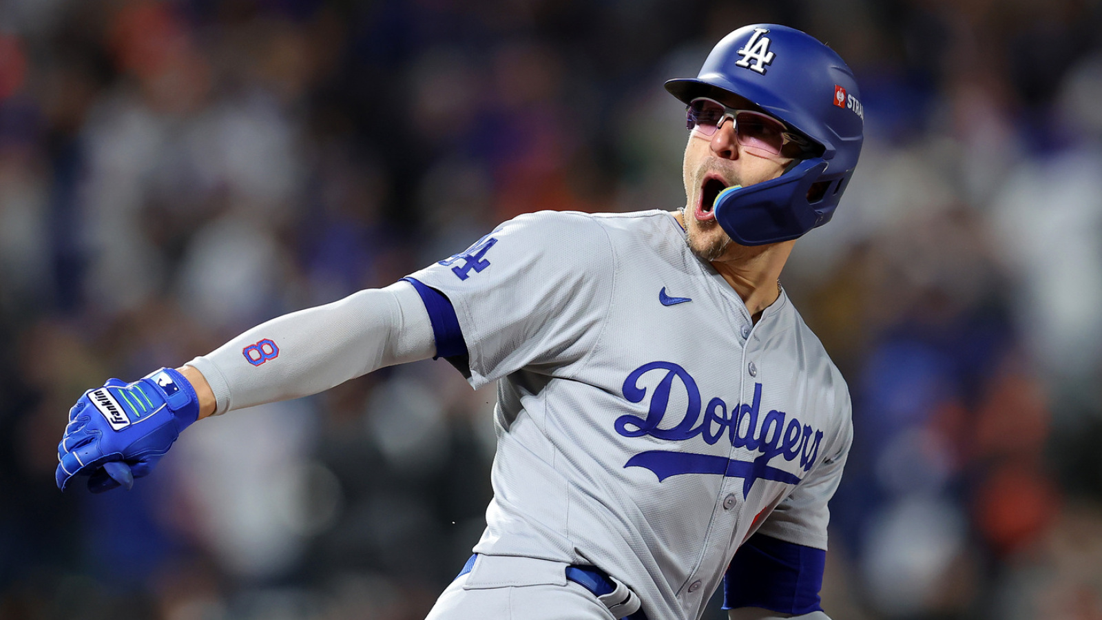 Watch: Enrique Hernandez hits another huge home run Yardbarker