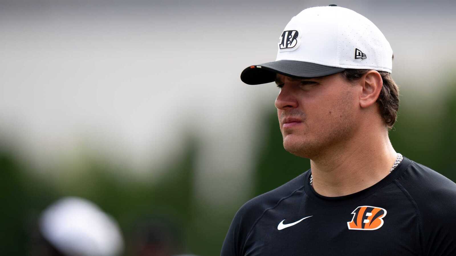 https://www.yardbarker.com/media/8/b/8b921d83a6b1521bc46c892cbf3ade2ee2e41027/thumb_16x9/trey-hendrickson-situation-keeps-getting-uglier.jpg?v=1