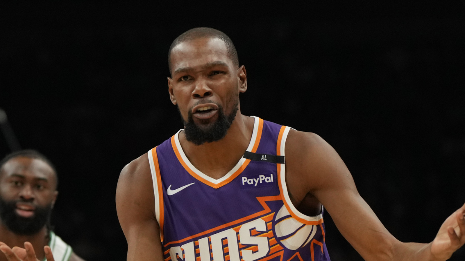 https://www.yardbarker.com/media/8/b/8bbb577bd7a94b03425a27f48d67c7fa159aac9f/thumb_16x9/leak-kevin-durants-preferred-teams-tells.jpg?v=1