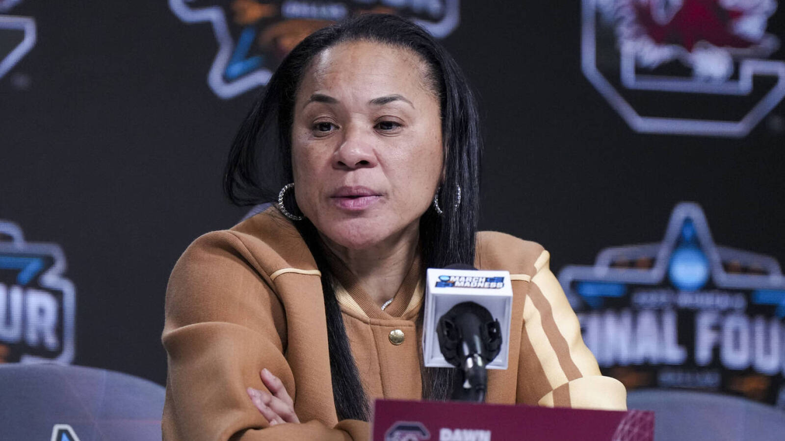 Dawn Staley, South Carolina gain toprated JUCO player TrendRadars