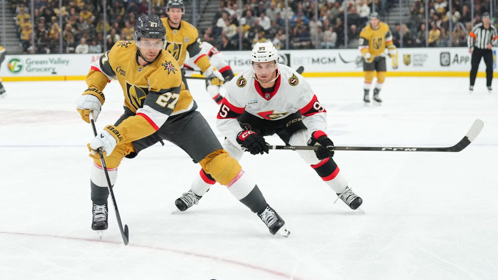 Senators’ Andre Burakovsky leaves game with upper-body injury