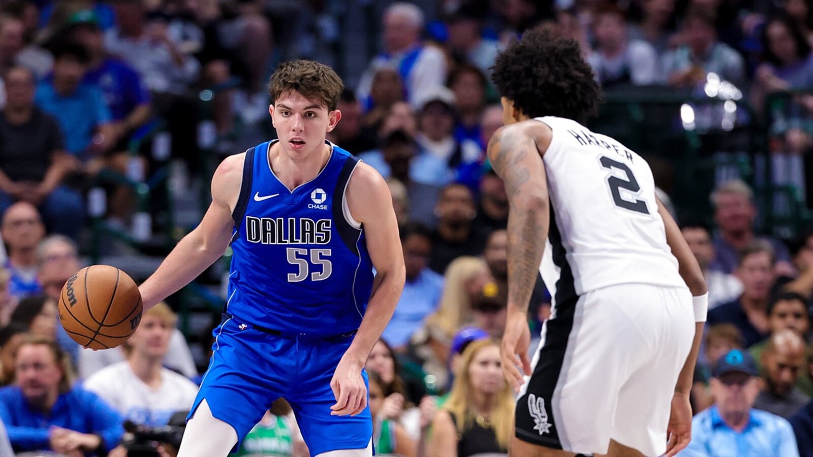 Mavericks Rookie Sergio de Larrea Scores 21, but Victor Wembanyama Leads Spurs to Win