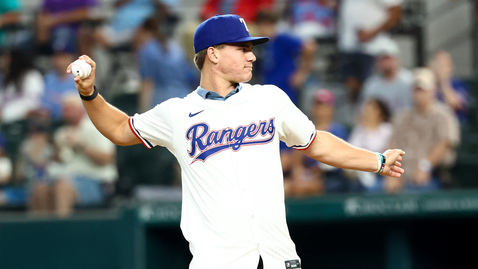 Why Model-Driven Teams Are High on Gavin Fien | Yardbarker