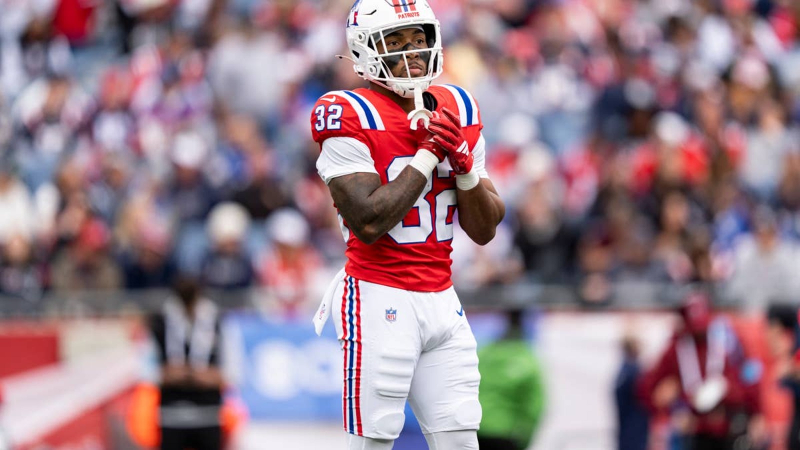 Patriots’ TreVeyon Henderson to miss multiple weeks with ankle injury ...