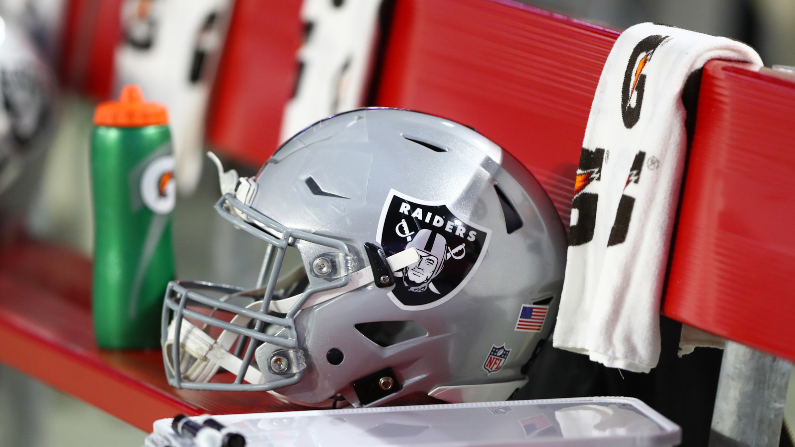 Aldon Smith has serious drinking problem, friends concerned for his life Aldon Smith has serious drinking problem, friends concerned for his life
