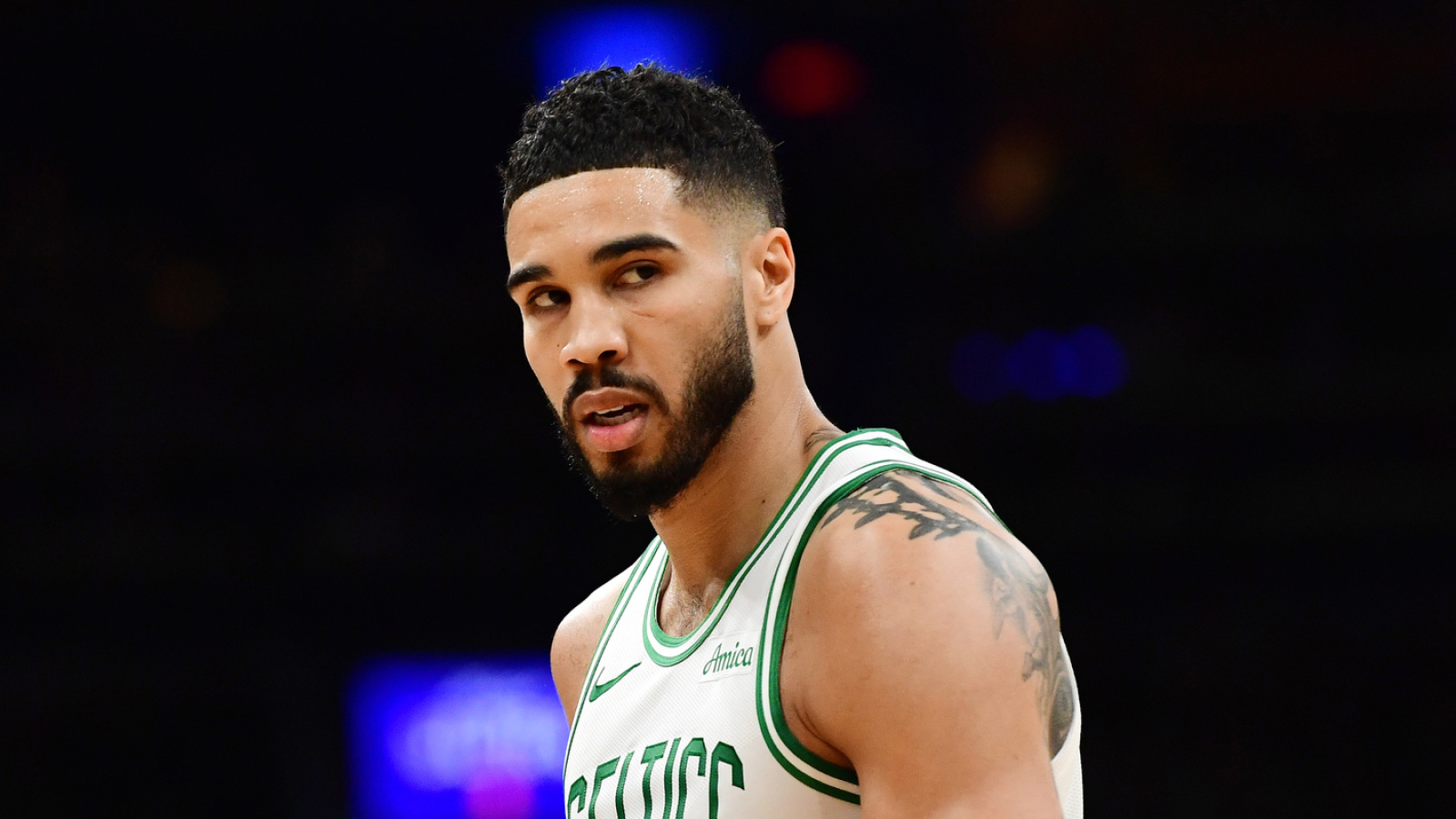 https://www.yardbarker.com/media/8/c/8ccd2bce6d9bdef4b42697c267a0f22e4752486a/thumb_16x9/celtics-unwanted-nba-history-game-2-collapse.jpg?v=1