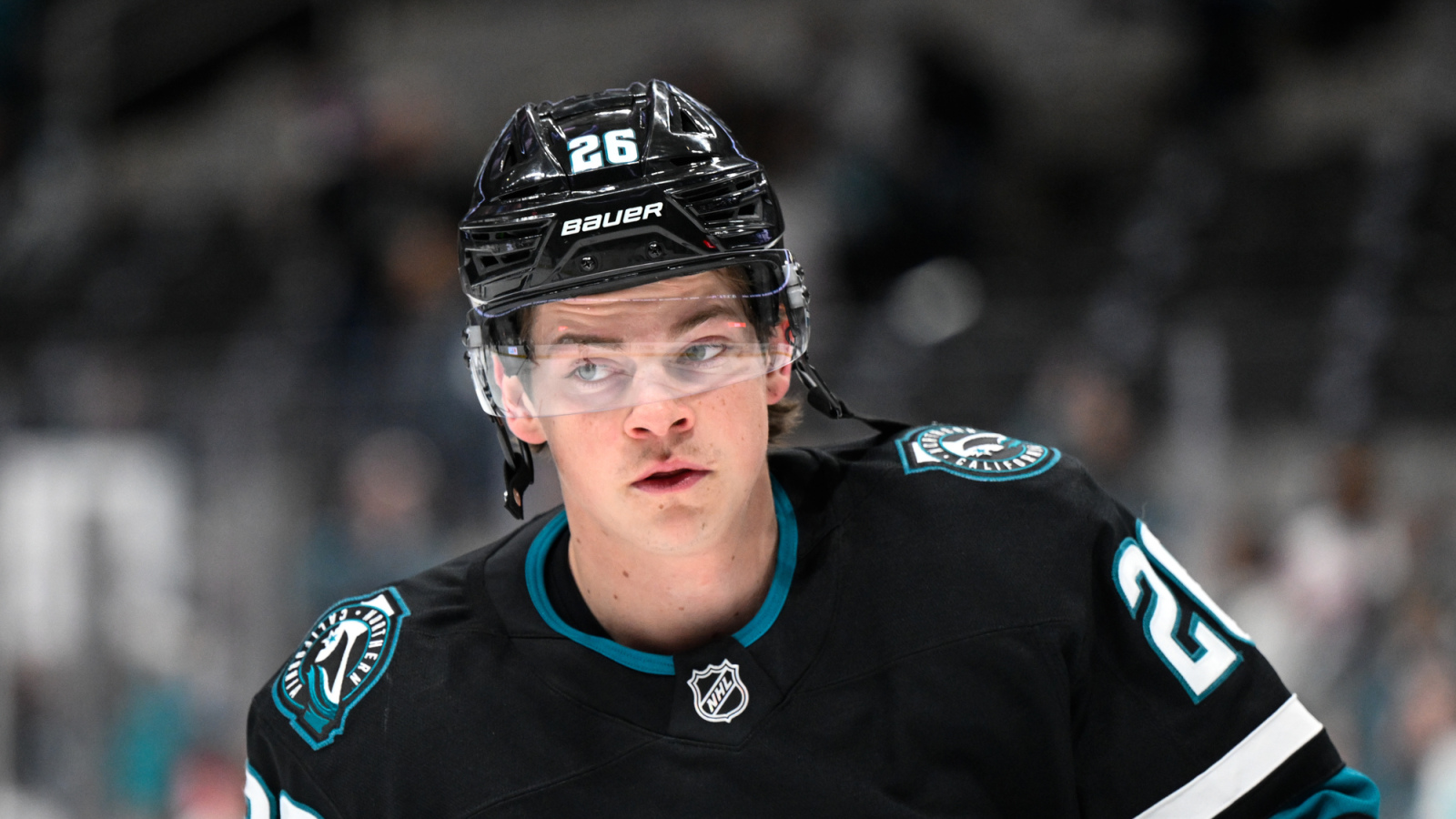 Sharks re-sign Jack Thompson