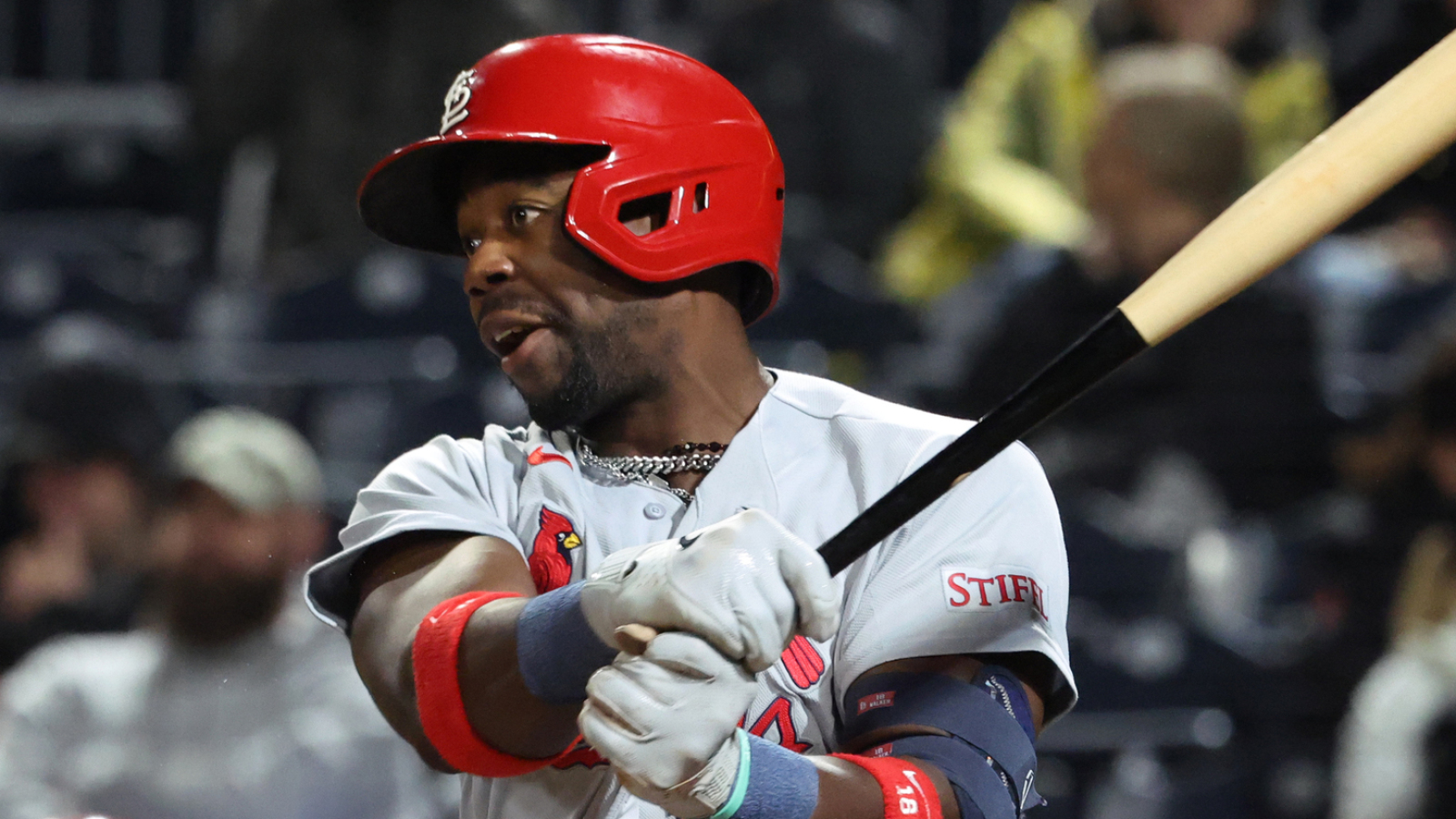 https://www.yardbarker.com/media/8/e/8e032d2b3d23ddf3f1a11b9b84328e42ab1e99d7/thumb_16x9/cardinals-jordan-walker-early-candidate-nl-mvp.jpg?v=1