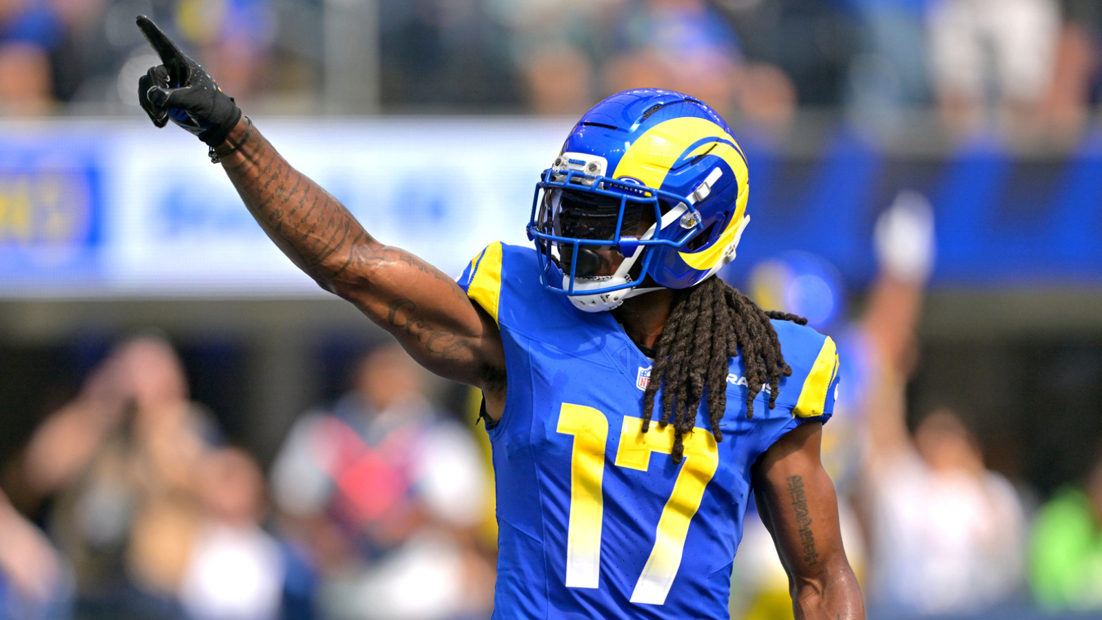 https://www.yardbarker.com/media/8/e/8e55cd981d38bdece50aa73e8434ce456ee7fd53/thumb_16x9/nfl-100-touchdown-club-quiz.jpg?v=1
