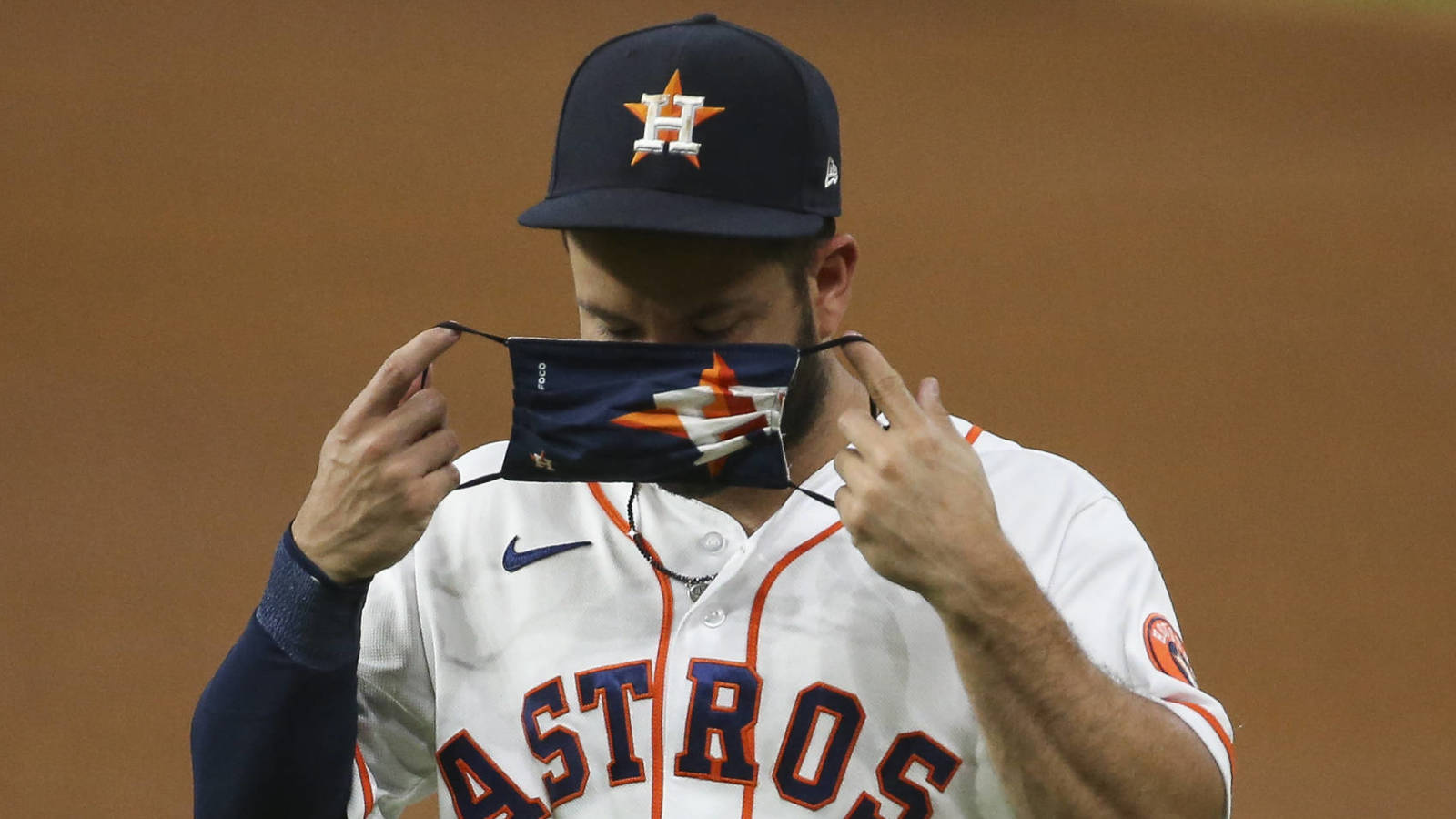 Astros place Jose Altuve on 10day injured list with knee sprain