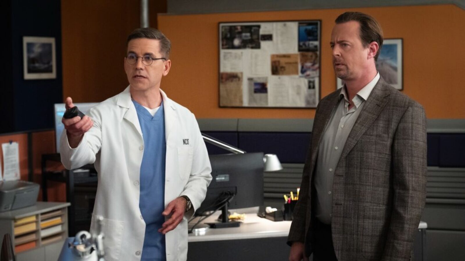 ‘NCIS’: McGee Uses Season 15 Prisoner Experience With Gibbs to Help ...