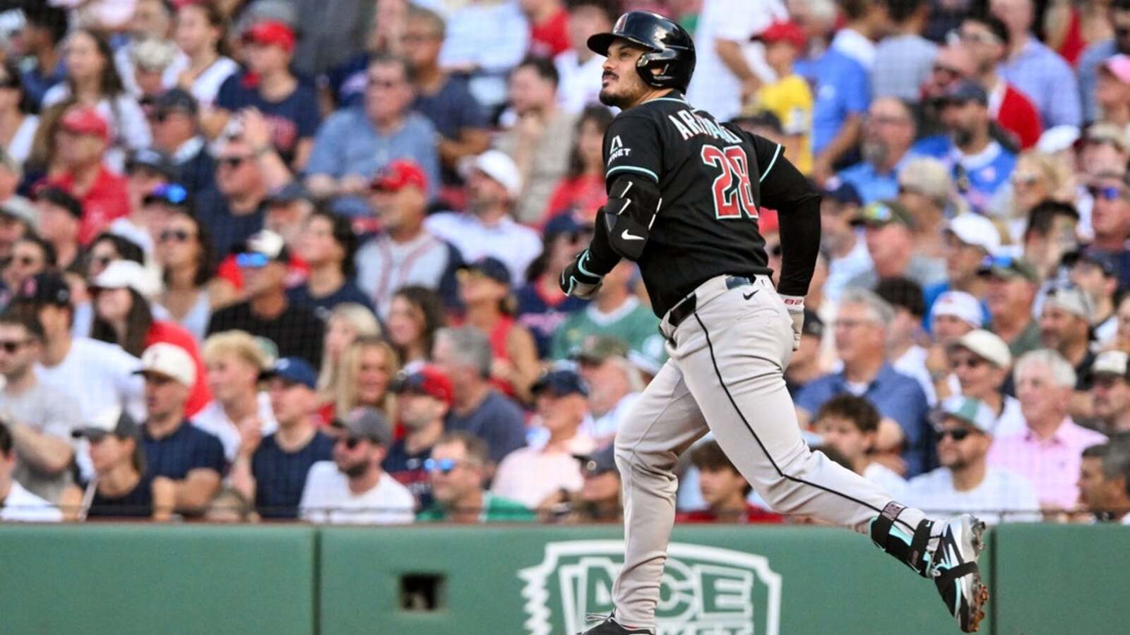 Diamondbacks Edge Red Sox 7-6 in Extra Innings