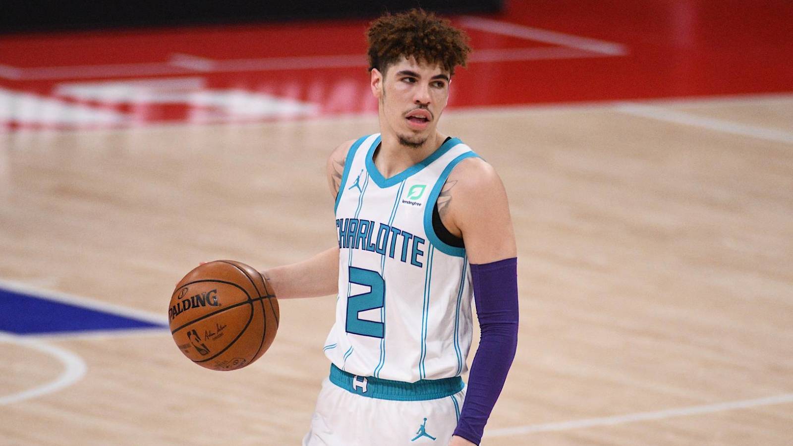 Hornets' LaMelo Ball wins NBA Rookie of Year award