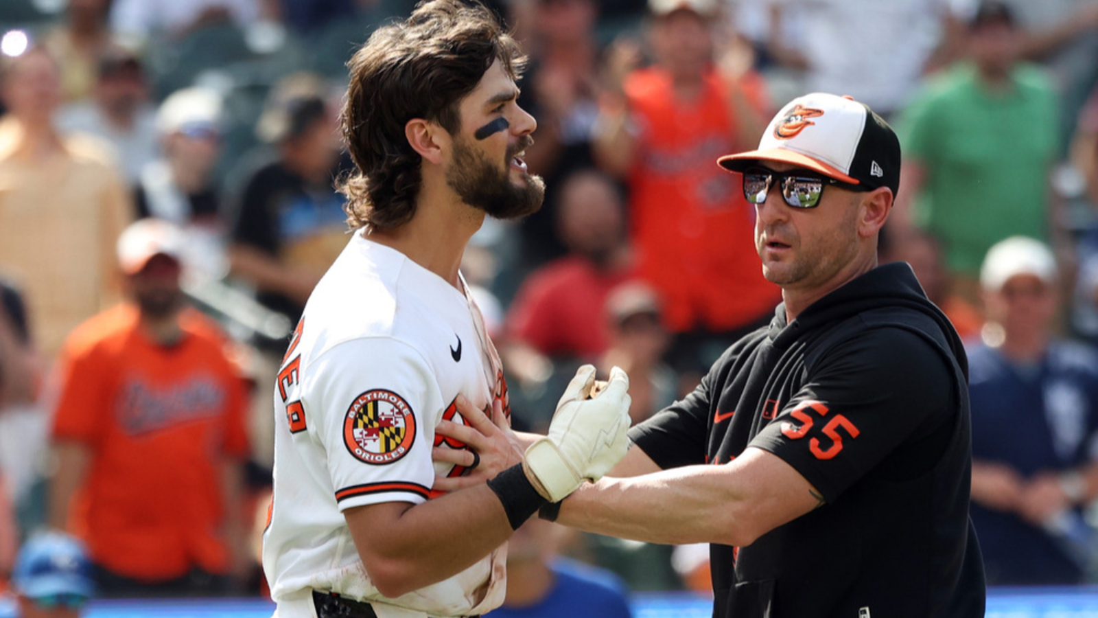 Watch: Orioles' Blaze Alexander fractures hand before benches clear