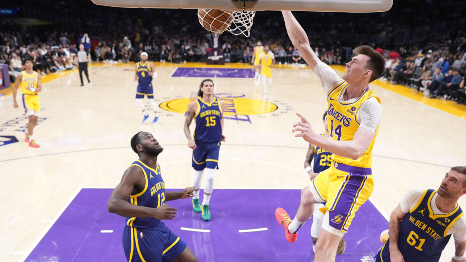 Report: Los Angeles Lakers sign Colin Castleton to two-way contract ...
